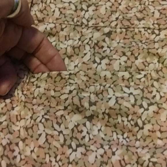 Briggs Capris - Picture 8 of 9